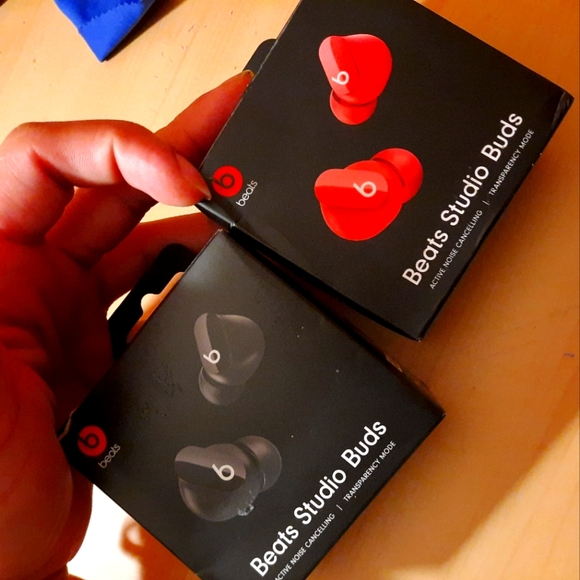 Beats StudioBuds